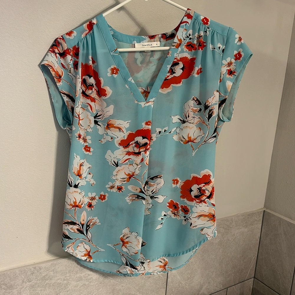 Women’s Blue Floral Blouse